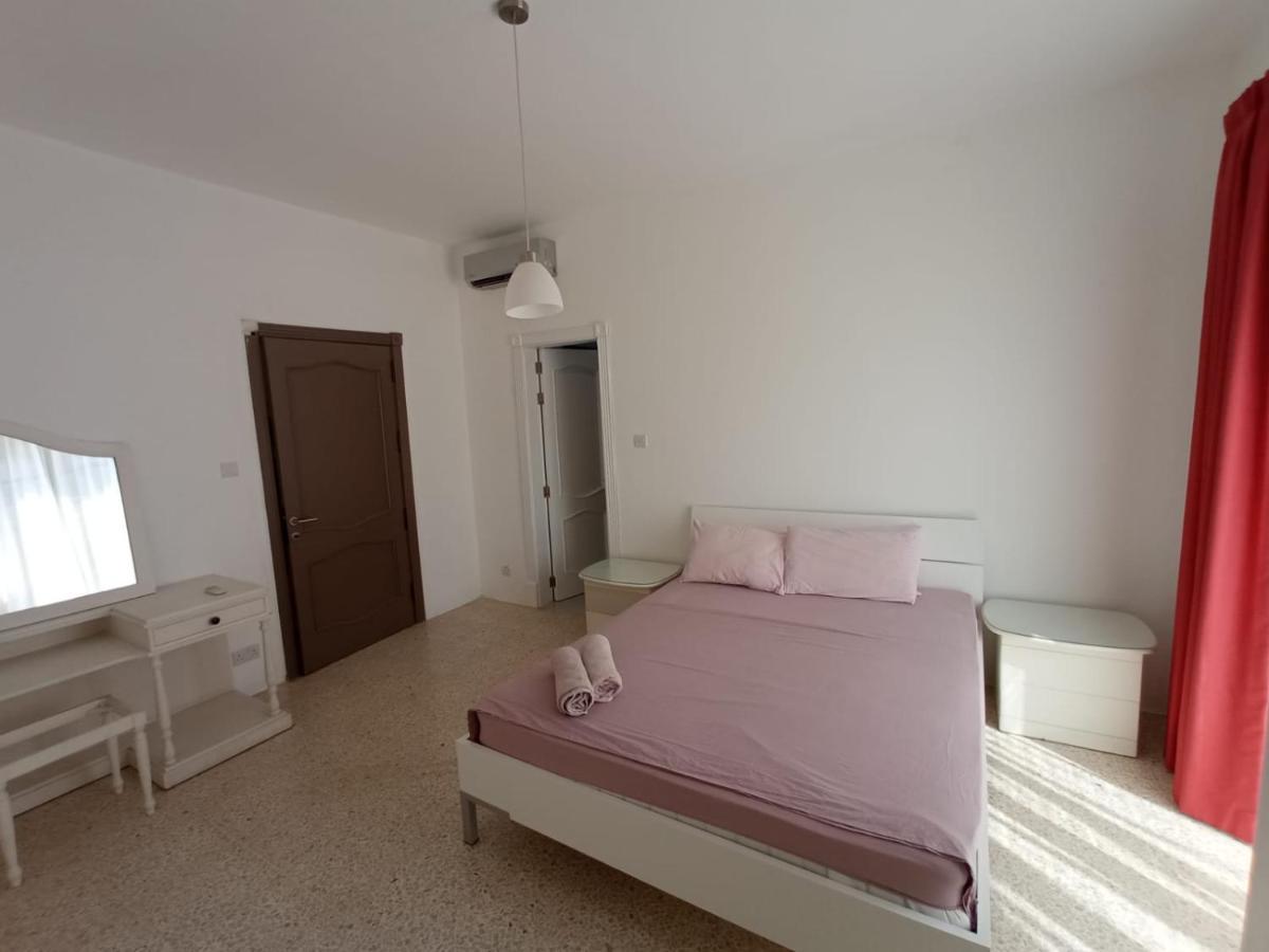 Modern Bedroom Gzira Esterno foto